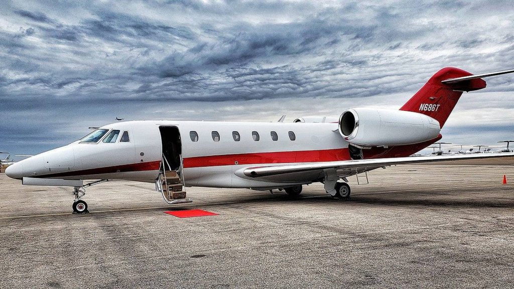 ¿Cómo Reservo Un Chárter De Avión Privado Para Un Viaje A Varias Ciudades?
